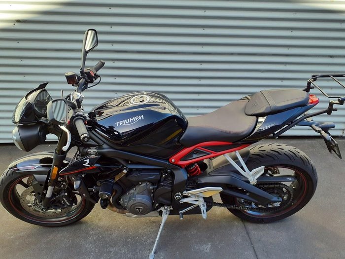 2019 Triumph Street Triple R 765 Street Triple Black