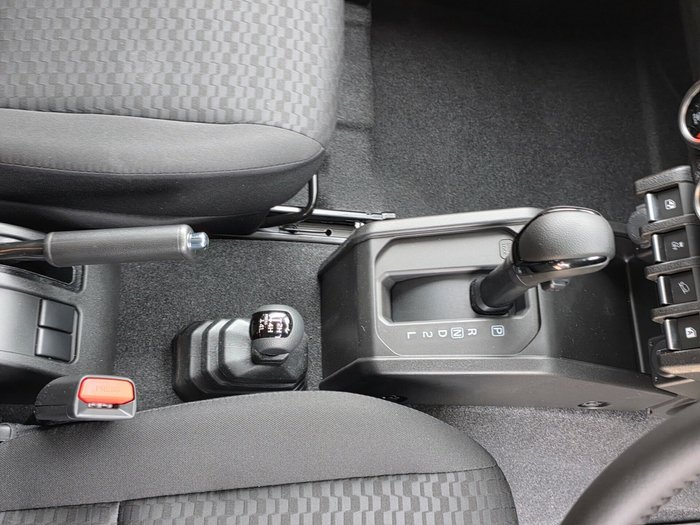 2025 Suzuki Jimny GLX