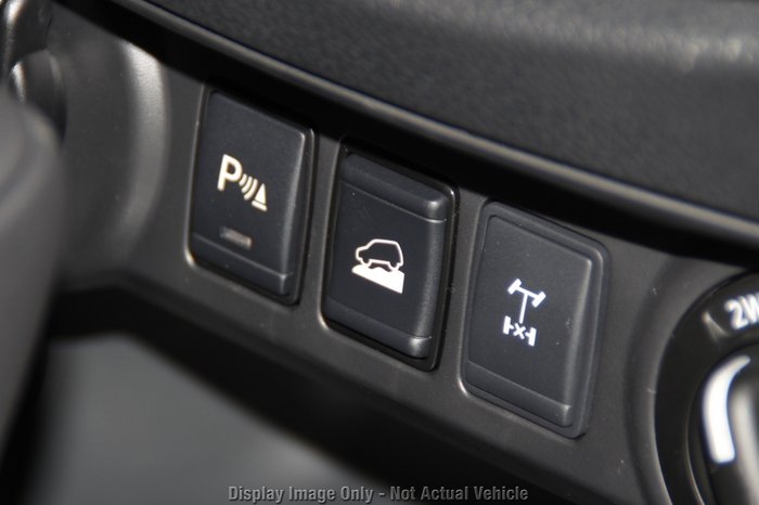 2025 Nissan Navara PRO-4X