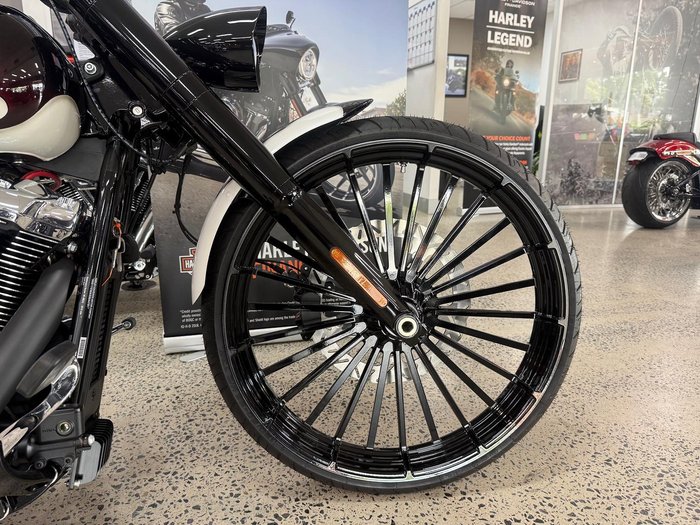 2025 Harley-Davidson Breakout 117 (FXBR) Softail White