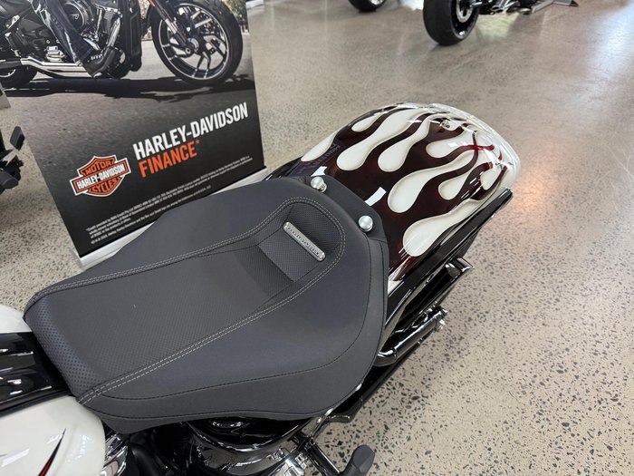 2025 Harley-Davidson Breakout 117 (FXBR) Softail White