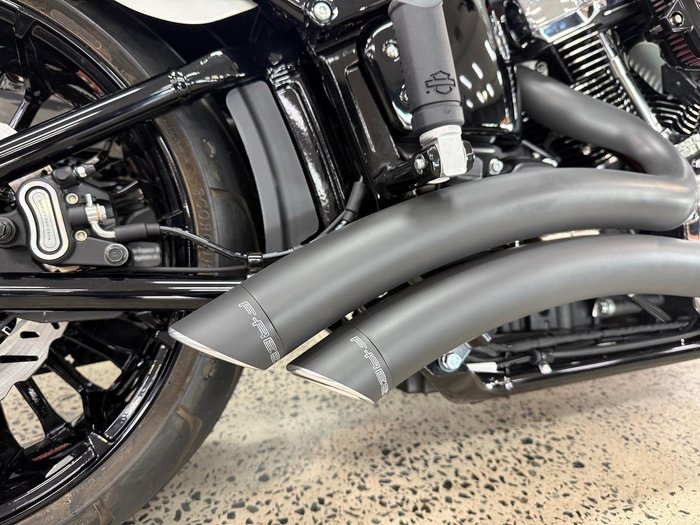 2025 Harley-Davidson Breakout 117 (FXBR) Softail White