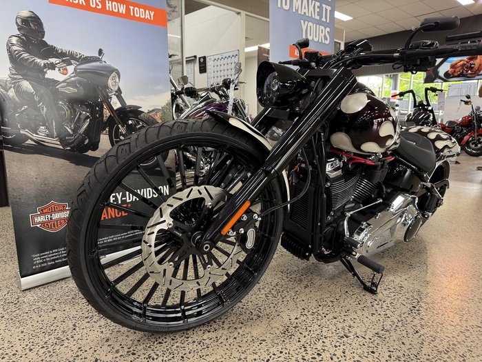 2025 Harley-Davidson Breakout 117 (FXBR) Softail White