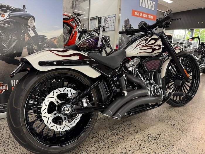 2025 Harley-Davidson Breakout 117 (FXBR) Softail White