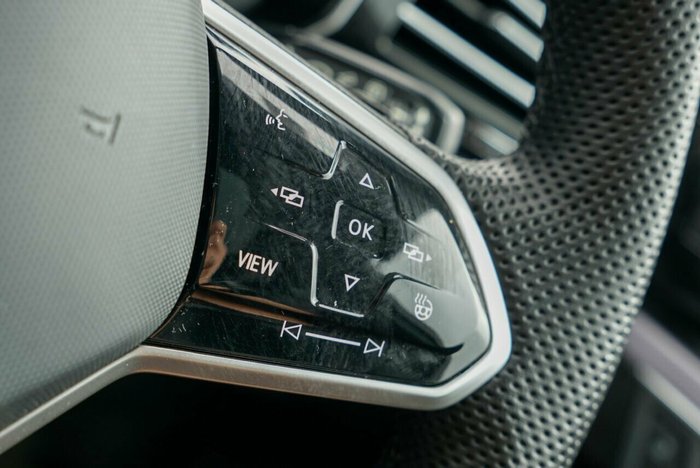 2022 Volkswagen Touareg 210TDI R-Line