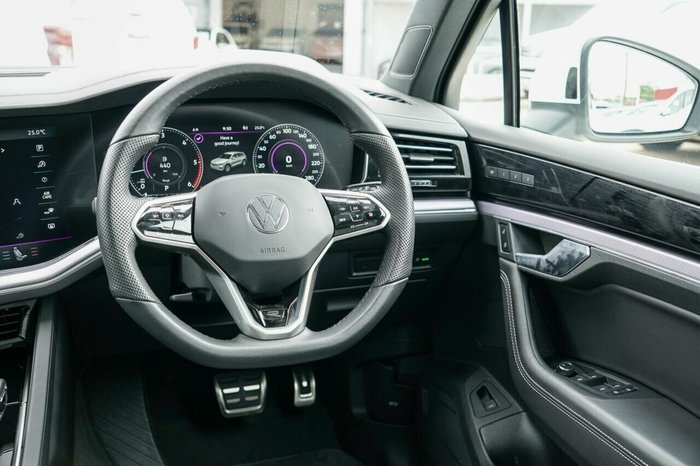 2022 Volkswagen Touareg 210TDI R-Line