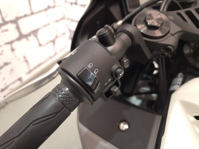 2024 Yamaha YZF-R3 R3 White