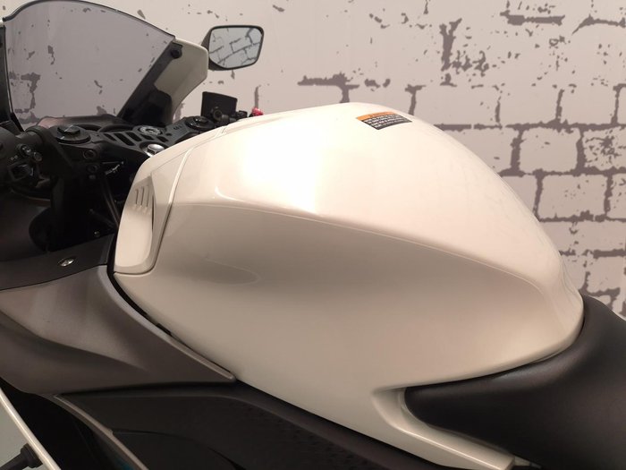 2024 Yamaha YZF-R3 R3 White