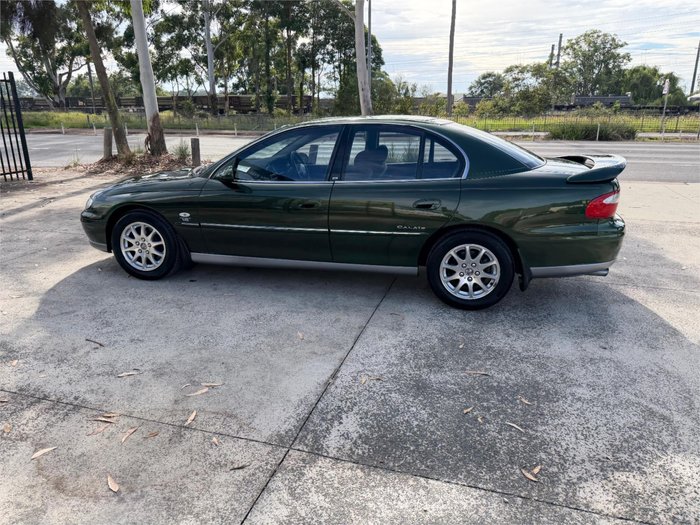 2002 HOLDEN CALAIS VXII GREEN