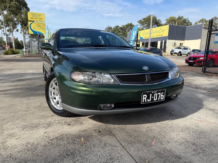 2002 HOLDEN CALAIS VXII GREEN