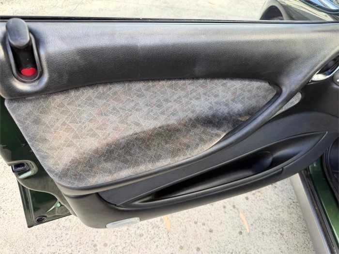 2002 HOLDEN CALAIS VXII GREEN