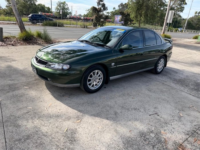 2002 HOLDEN CALAIS VXII GREEN