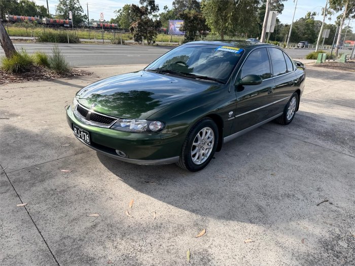 2002 HOLDEN CALAIS VXII GREEN