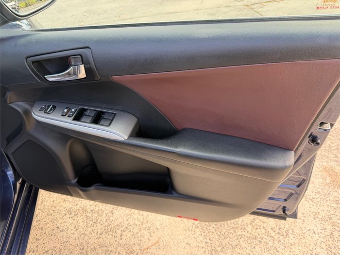 2015 TOYOTA CAMRY ATARA SX