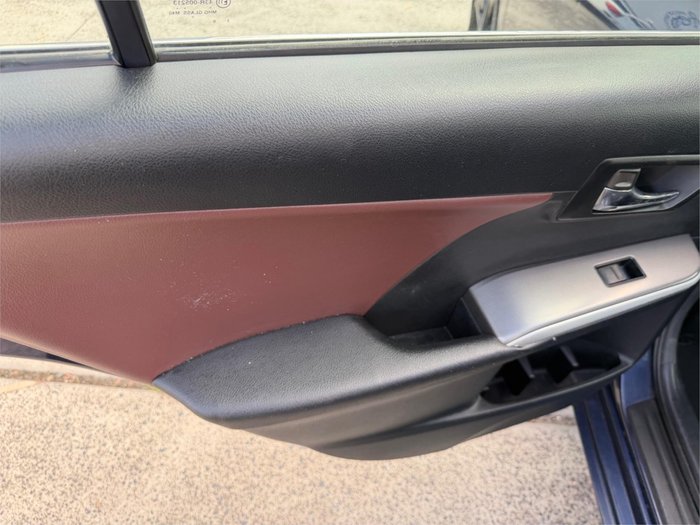 2015 TOYOTA CAMRY ATARA SX