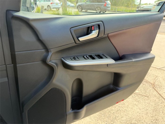 2015 TOYOTA CAMRY ATARA SX