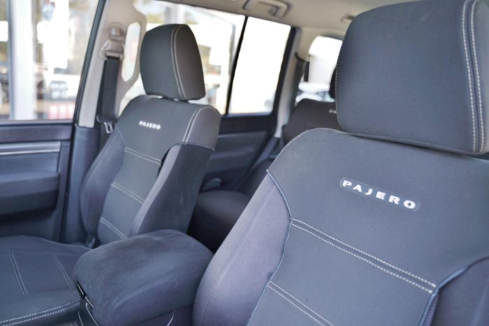 2011 Mitsubishi Pajero 30th Anniversary