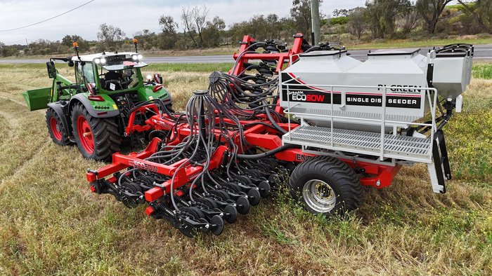 0 SERAFIN ECOSOW 738 SINGLE DISC SEEDER WITH PJ GREEN NEW RED