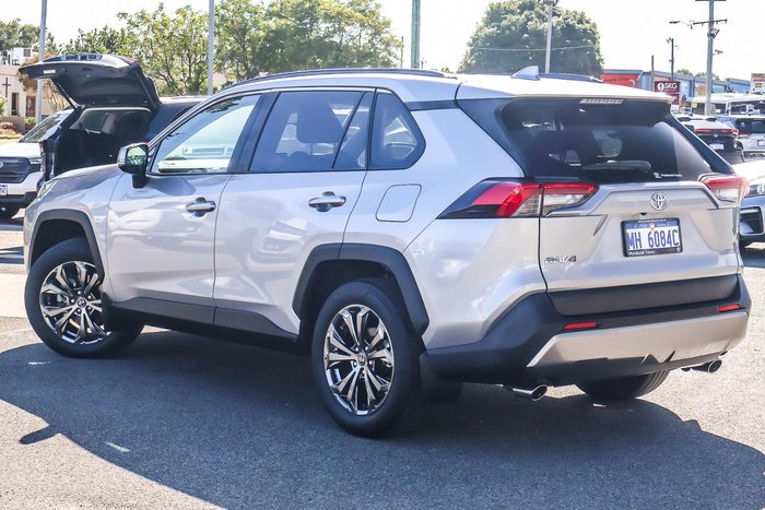 2022 Toyota RAV4 GXL