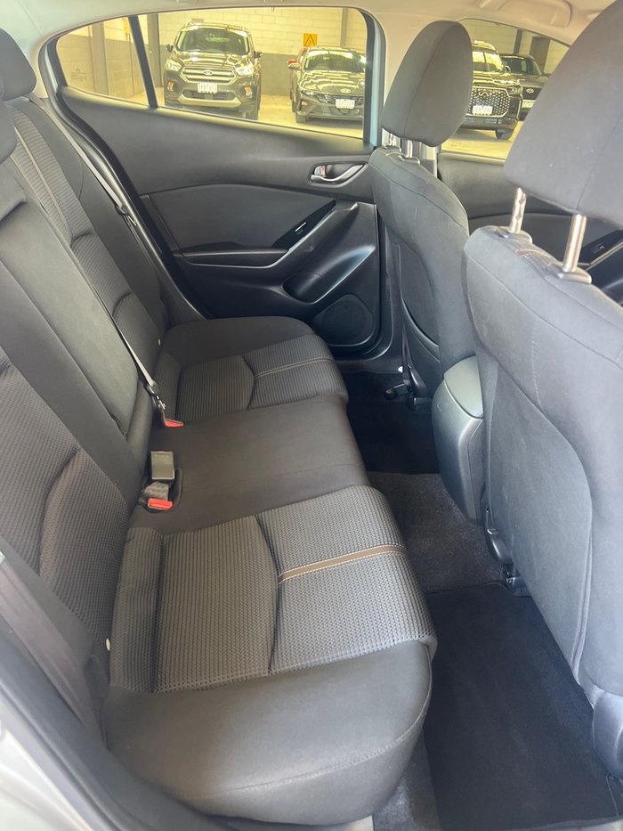 2018 Mazda 3 Maxx Sport