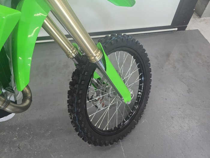 2025 Kawasaki KX450 Green