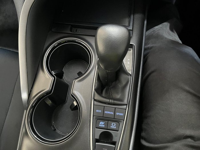 2022 Toyota Camry Ascent Sport