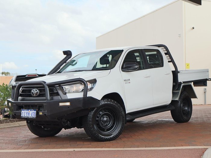 2023 Toyota Hilux SR