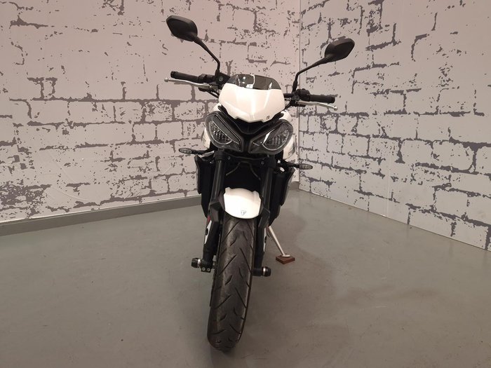 2023 Triumph Street Triple R 765 Street Triple White