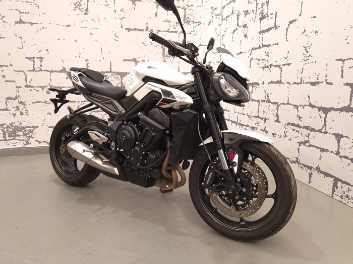 2023 Triumph Street Triple R 765 Street Triple White