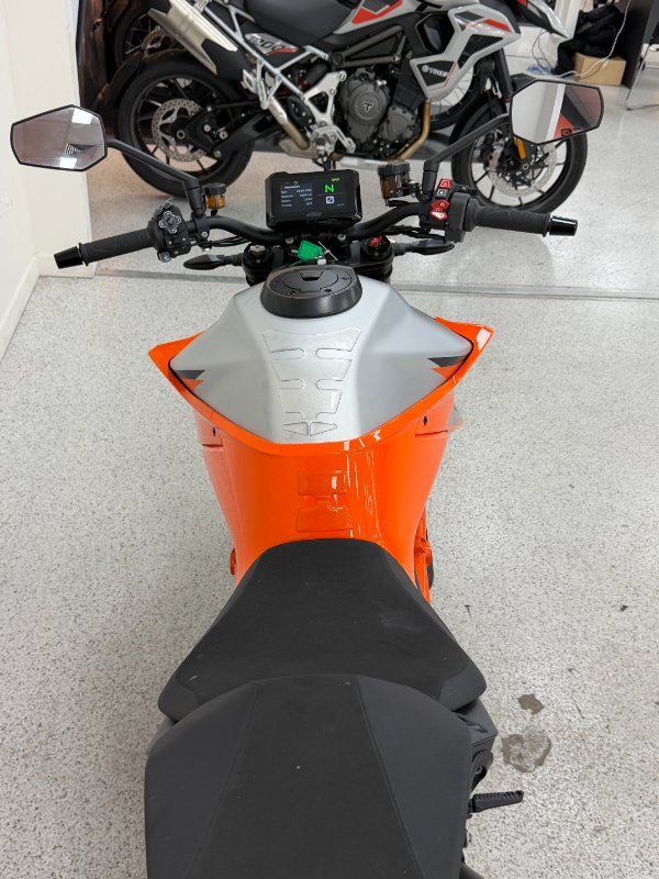 2022 Ktm 1290 SUPER DUKE R Orange