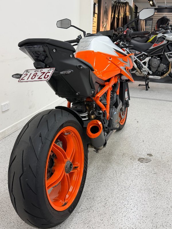 2022 Ktm 1290 SUPER DUKE R Orange