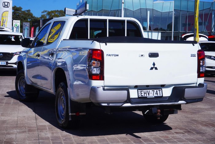 2019 Mitsubishi Triton GLX