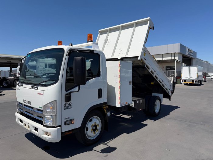 2014 Isuzu N Series NQR 450 Premium