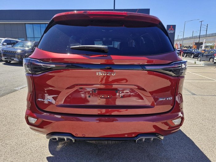 2025 Isuzu MU-X LS-T