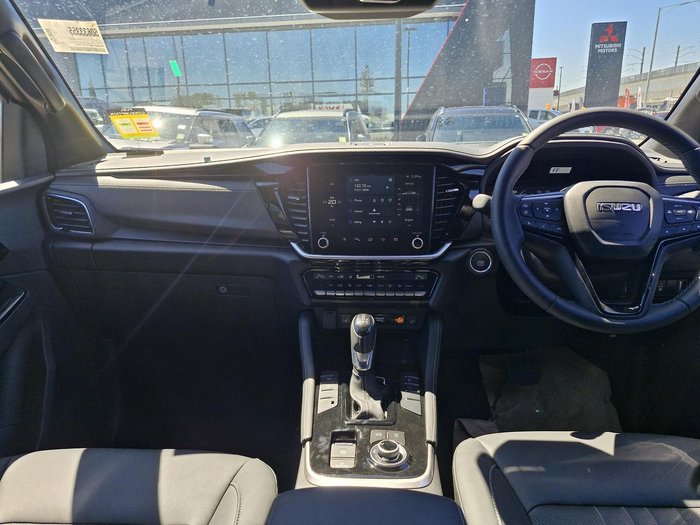 2025 Isuzu MU-X LS-T