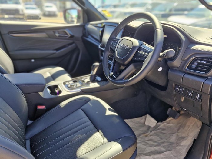 2025 Isuzu MU-X LS-T