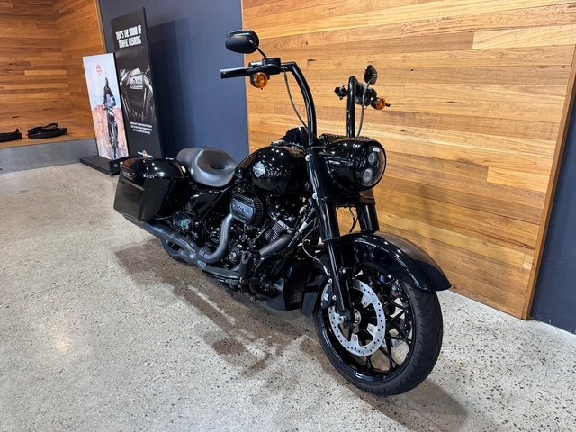 2021 HARLEY-DAVIDSON FLHRXS ROAD KING SPECIAL