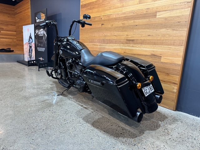 2021 HARLEY-DAVIDSON FLHRXS ROAD KING SPECIAL