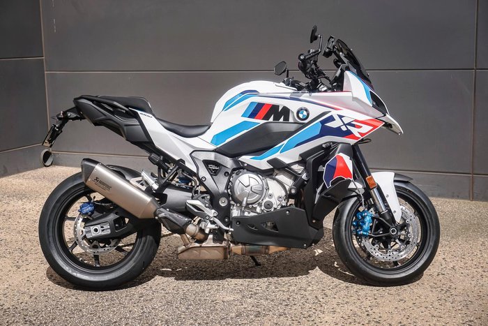 2025 BMW M 1000 XR