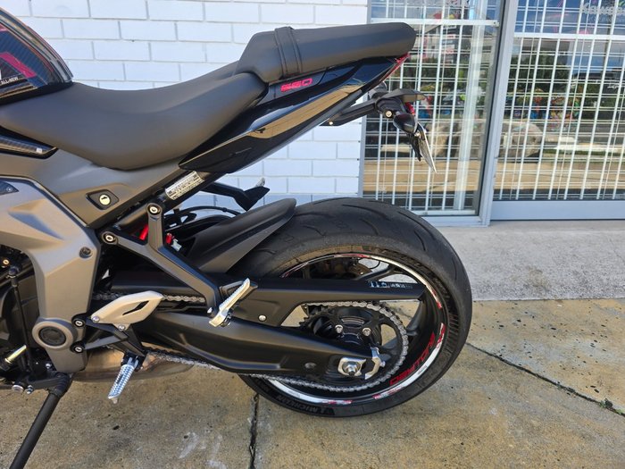 2024 Triumph DAYTONA 660 White