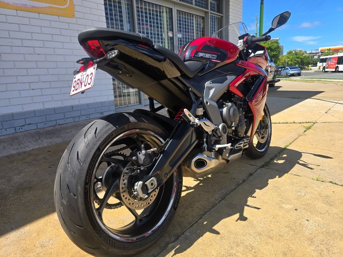 2024 Triumph DAYTONA 660 White