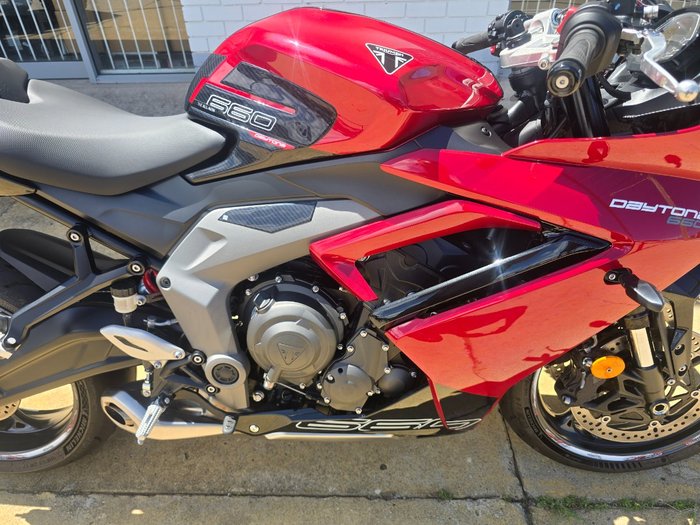 2024 Triumph DAYTONA 660 White