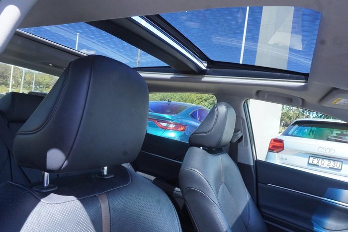 2019 Toyota Camry SL