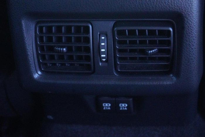 2019 Toyota Camry SL