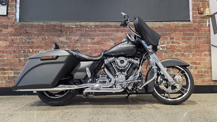 Harley-Davidson Street Glide 107 (FLHX) Touring