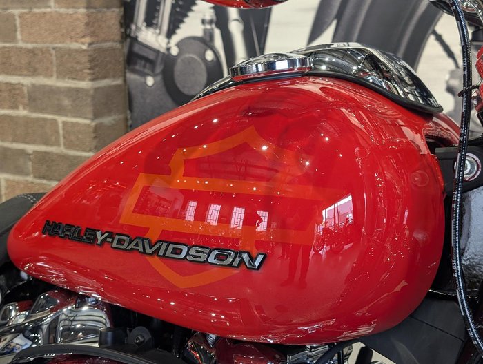 2026 Harley-Davidson Breakout 117 (FXBR) Softail Orange
