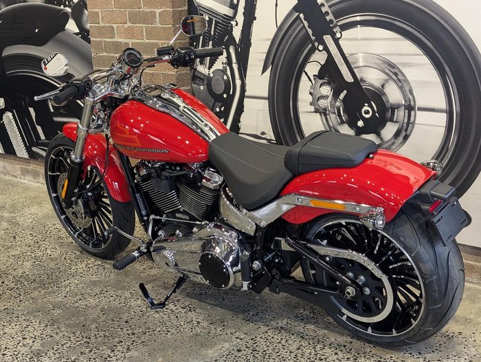 2026 Harley-Davidson Breakout 117 (FXBR) Softail Orange