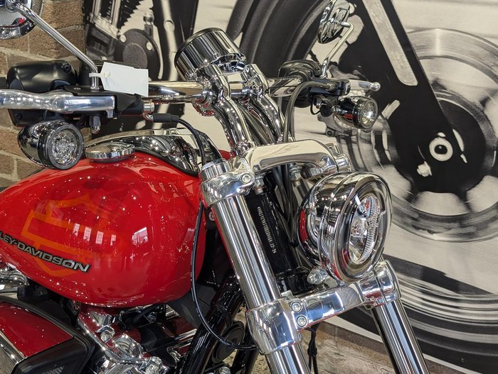 2026 Harley-Davidson Breakout 117 (FXBR) Softail Orange