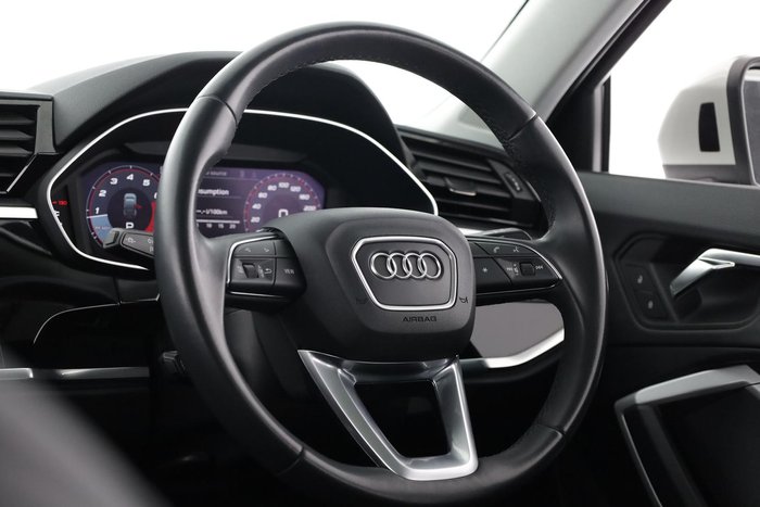 2023 Audi Q3 35 TFSI S line