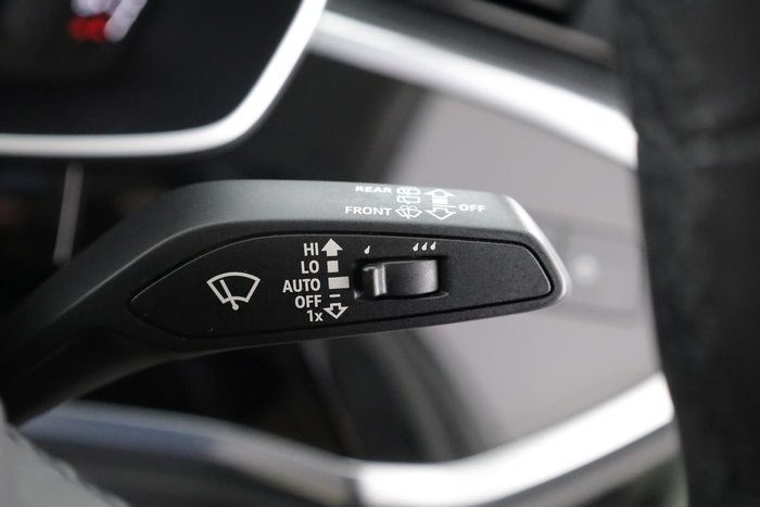 2023 Audi Q3 35 TFSI S line